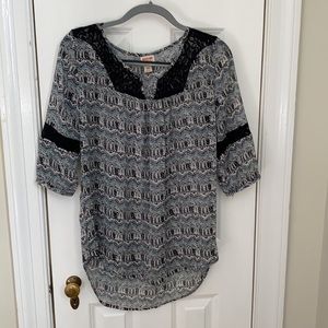 Tunic with lace detail